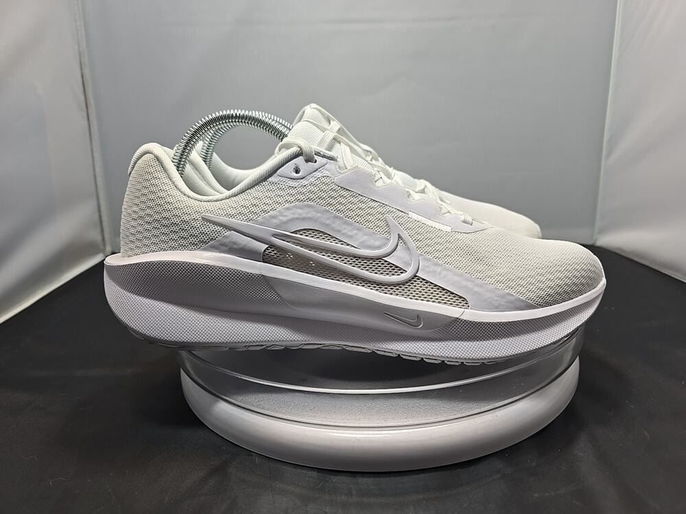 Nike Downshifter 13 Running Shoes MENS SIZE 9 FD6454-100 Sneaker White/Wolf Gray